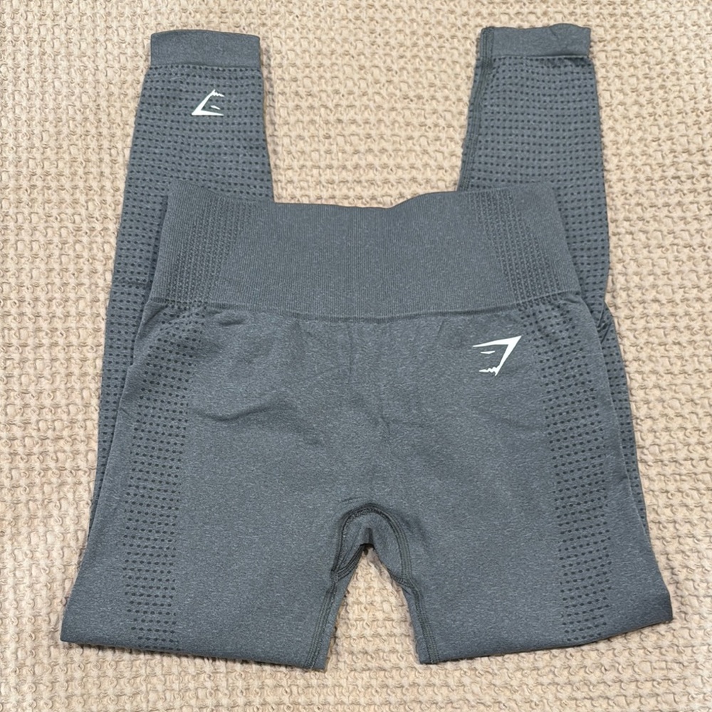 LIKE NEW | Gymshark Vital Seamless Leggings | Grey